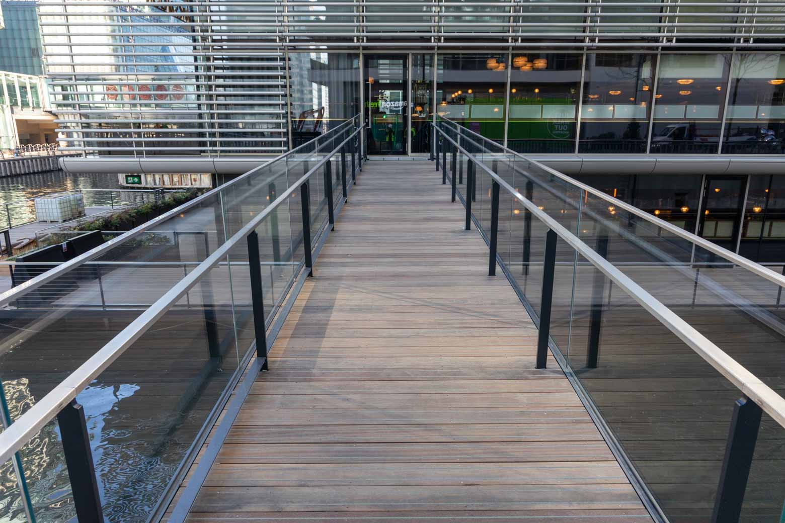 Buzon Adjustable Pedestals used for decking in stunning project K1 & K2 in Canary Wharf
